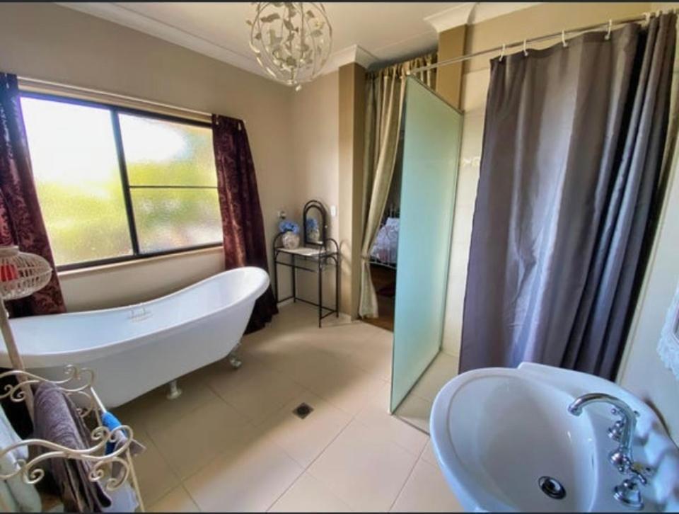 Golden Lace B&B Sarina Exteriér fotografie